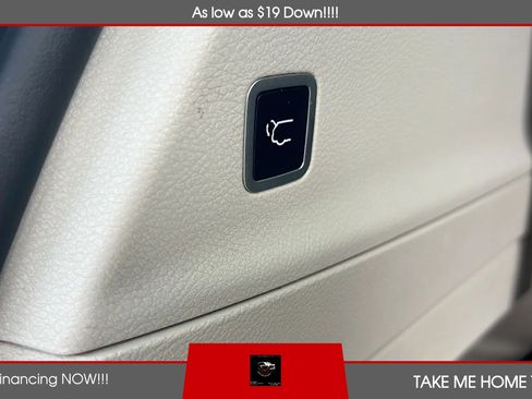Used 2017 Chrysler Pacifica Touring-L FWD image 23