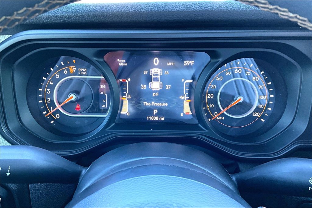 Used 2024 Jeep Gladiator Sport AWD/4WD image 17