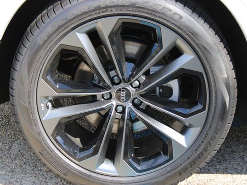 New 2026 Audi Q7 3.0T Premium Plus image 13