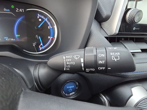 Used 2022 Toyota RAV4 XSE image 18