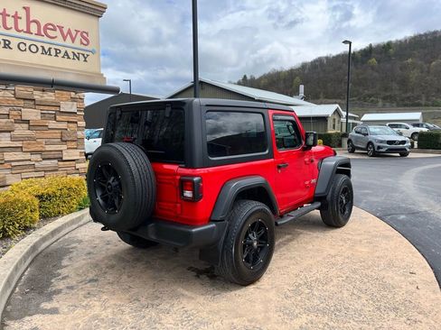 Used 2018 Jeep Wrangler Sport image 5
