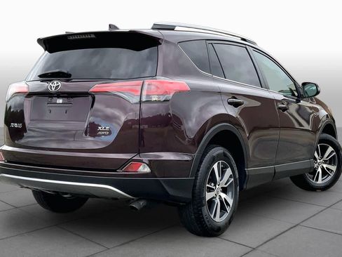 Used 2017 Toyota RAV4 XLE AWD/4WD image 13