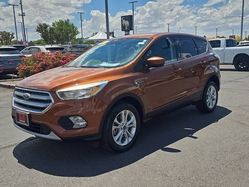 Used 2017 Ford Escape SE AWD/4WD image 6