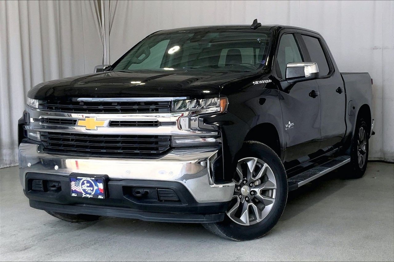 Used 2020 Chevrolet Silverado 1500 LT w/ Texas Edition RWD image 2