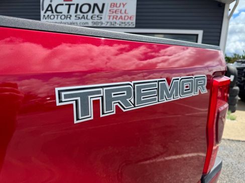 Used 2022 Ford F250 Lariat w/ Tremor Off-Road Package image 46