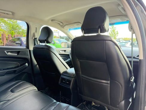 Used 2019 Ford Edge Titanium AWD/4WD image 26