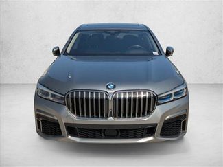 Used 2020 BMW M760i xDrive w/ Luxury Rear Seating Package AWD/4WD video 2