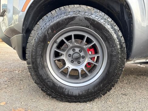 Used 2022 Nissan Frontier S image 27