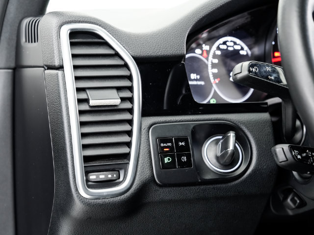 Certified 2019 Porsche Cayenne AWD/4WD image 10