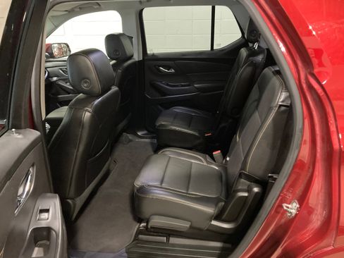 Used 2018 Chevrolet Traverse Premier image 18