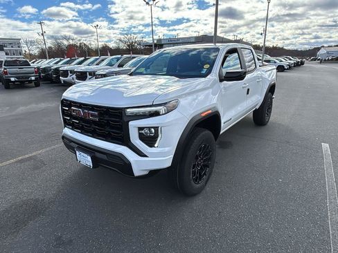 New 2026 GMC Canyon Elevation image 3