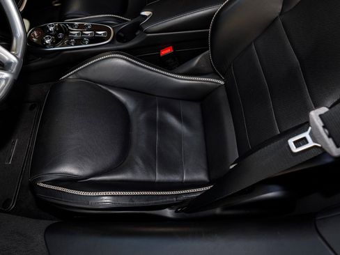 Used 2023 McLaren GT RWD image 40