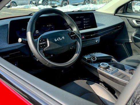 Certified 2023 Kia EV6 Wind w/ Wind Technology Package image 10