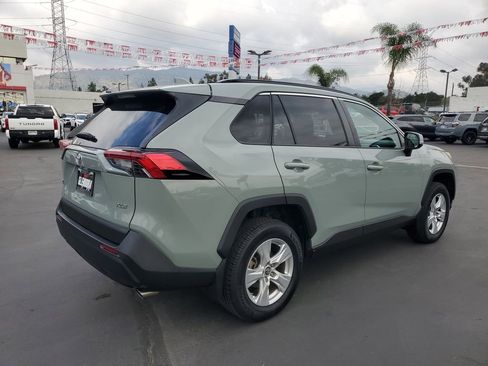 Used 2019 Toyota RAV4 XLE image 3