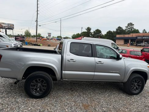 Used 2023 Toyota Tacoma SR5 RWD image 10