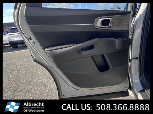 Used 2022 Kia Sorento S w/ Panoramic Sunroof Package image 14