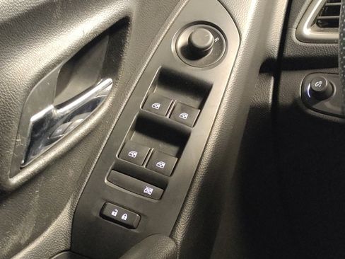 Used 2020 Chevrolet Trax LS w/ Tint and Cruise Package FWD image 27