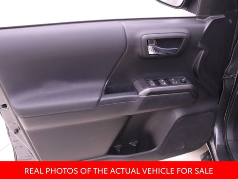 Certified 2023 Toyota Tacoma TRD Off-Road image 9