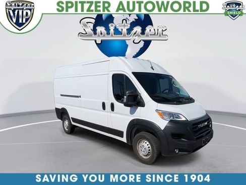 Used 2025 RAM ProMaster 2500 w/ Convenience Group FWD image 4