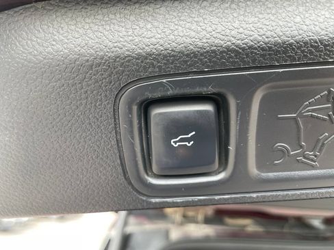 Used 2021 Ford Expedition Max XLT AWD/4WD image 35