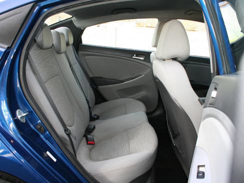 Used 2016 Hyundai Accent SE FWD image 20