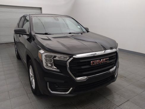Used 2024 GMC Terrain SLE w/ LPO, Floor Liner Package image 14