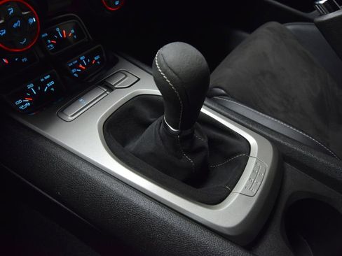 Used 2014 Chevrolet Camaro SS w/ SS Performance Package image 25