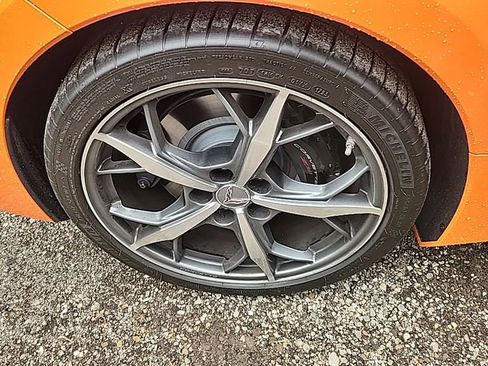 Used 2023 Chevrolet Corvette Stingray Preferred Cpe w/ Z51 Performance Package RWD image 17