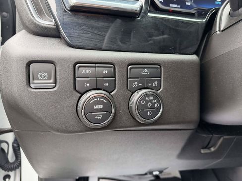 Used 2024 Chevrolet Silverado 1500 RST AWD/4WD image 20