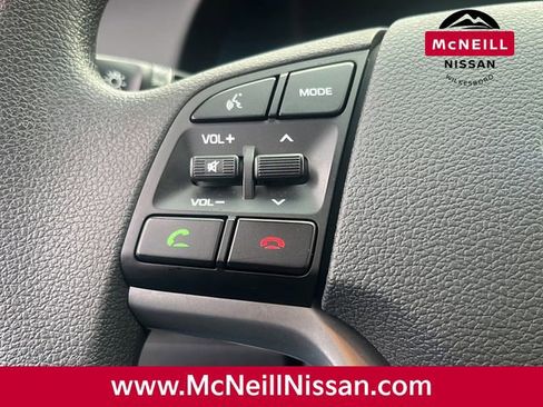 Used 2017 Hyundai Tucson SE image 25