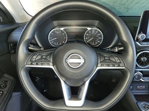 Used 2025 Nissan Sentra SV FWD image 23