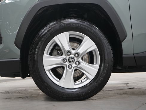 Used 2019 Toyota RAV4 XLE w/ All Weather Liner Package image 28