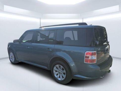 Used 2010 Ford Flex SE FWD image 5