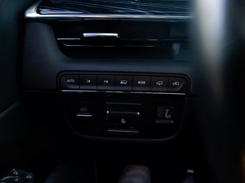 Used 2021 Cadillac Escalade Sport image 13