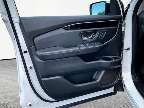 Used 2023 Honda Pilot Touring image 20