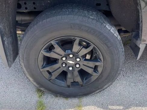 Used 2017 Chevrolet Colorado Z71 w/ Z71 Midnight Edition AWD/4WD image 20