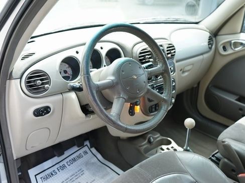 Used 2001 Chrysler PT Cruiser image 11