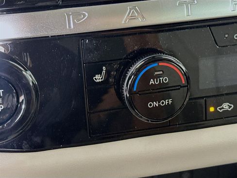 New 2026 Nissan Pathfinder SL image 20