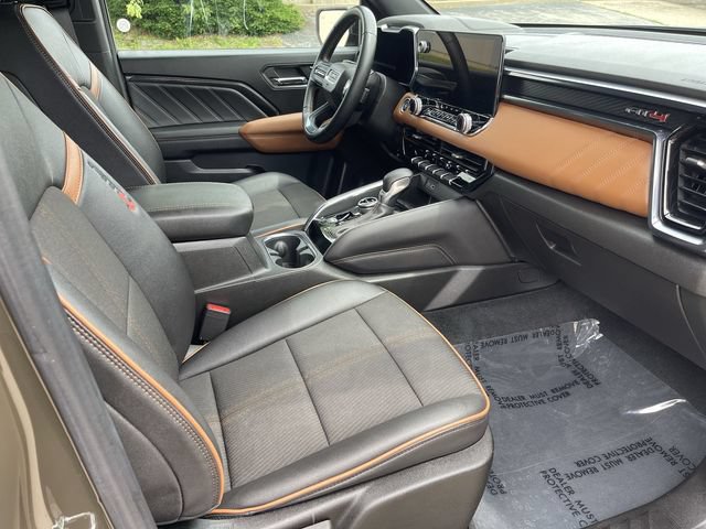 Used 2023 GMC Canyon AT4 w/ Technology Package AWD/4WD image 17