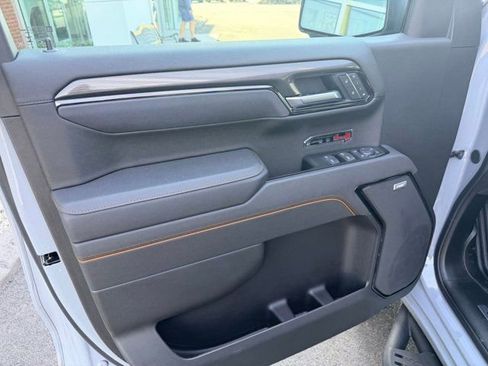 Used 2025 GMC Sierra 1500 AT4 w/ AT4 Premium Package image 21