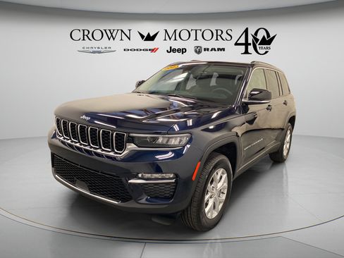 Used 2023 Jeep Grand Cherokee Limited AWD/4WD image 11