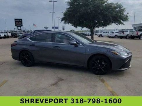 Used 2022 Lexus ES 350 F Sport FWD image 2