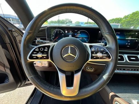 Used 2022 Mercedes-Benz GLS 450 4MATIC image 30