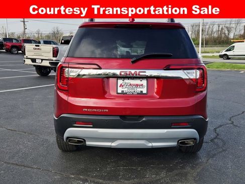 Used 2023 GMC Acadia SLE w/ Driver Convenience Package FWD image 4
