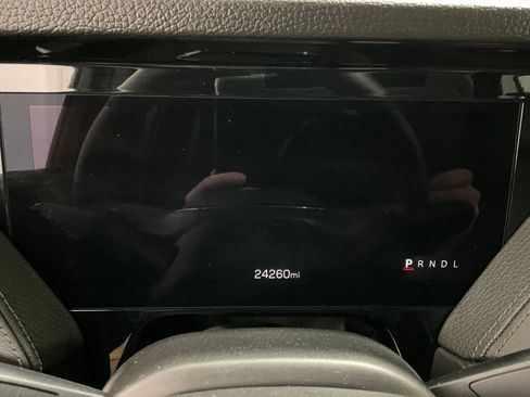 Used 2025 GMC Yukon XL Denali AWD/4WD image 20