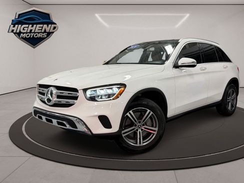 Used 2020 Mercedes-Benz GLC 300 4MATIC w/ Premium Package image 2