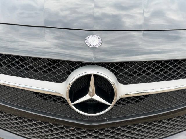 Used 2013 Mercedes-Benz SL 550 image 65