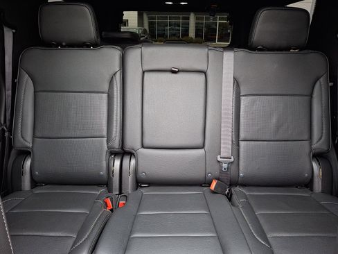 Used 2022 GMC Yukon Denali AWD/4WD image 18