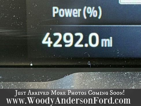 Used 2025 Ford Maverick Lariat w/ 4K Tow Package image 14