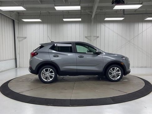 Used 2023 Buick Encore GX Preferred image 9